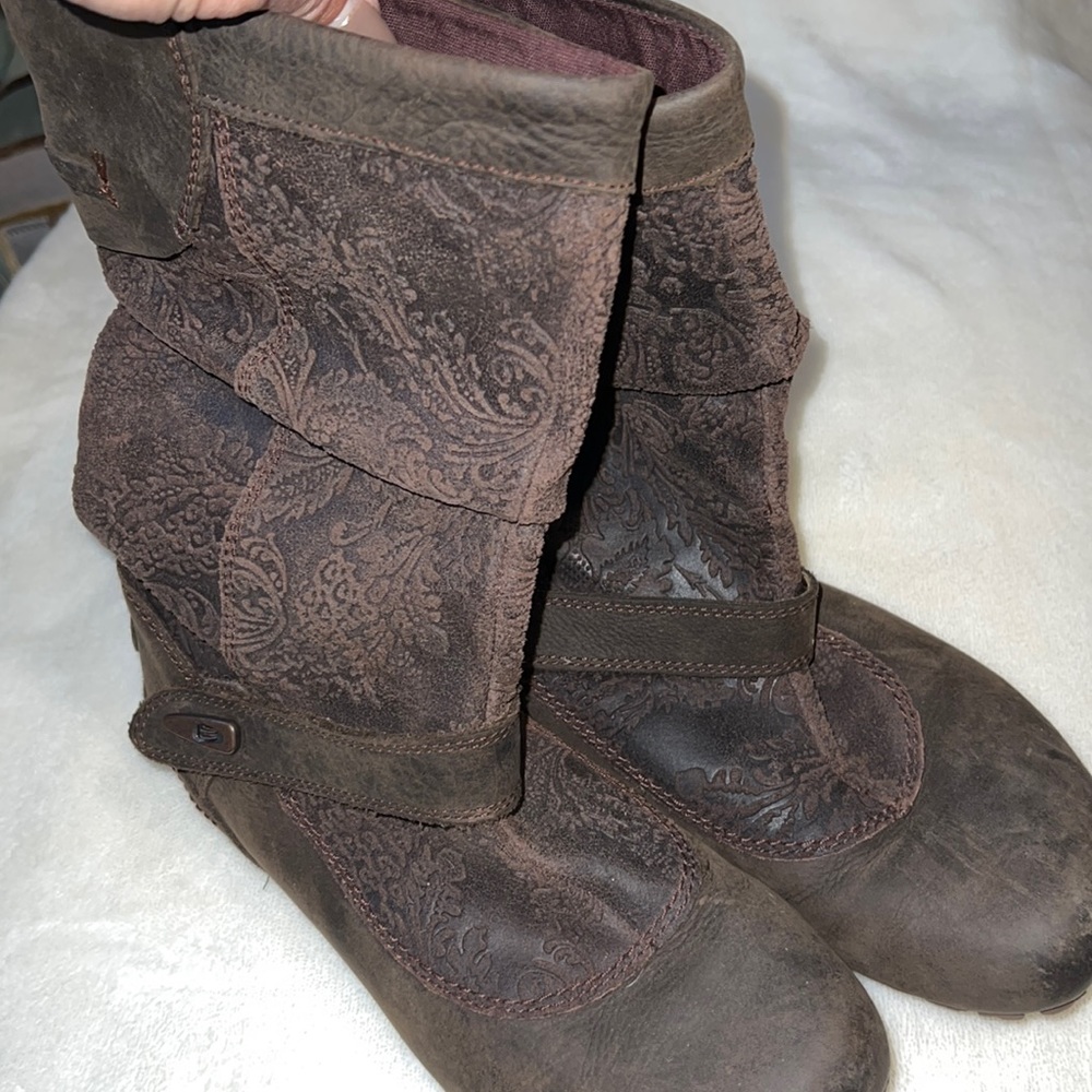 Womens Merrell Boots